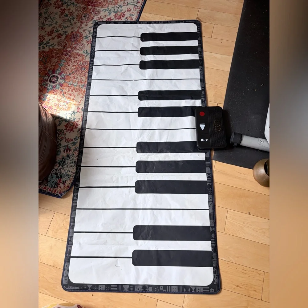 FAO Schwarz Black & White Giant Dance-On Piano Mat
